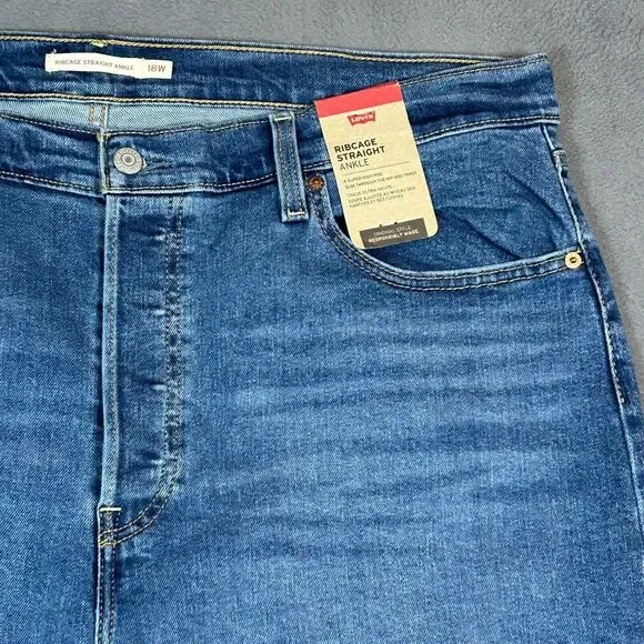 NWT Levi's Women's Ribcage Straight Ultra High Rise Jeans - Blue - Picture 3 of 16
